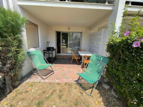 Charmant Cocon avec terrasse à 200m de la plage